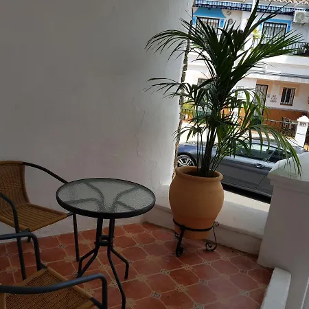Casa Vacacional En * Nerja